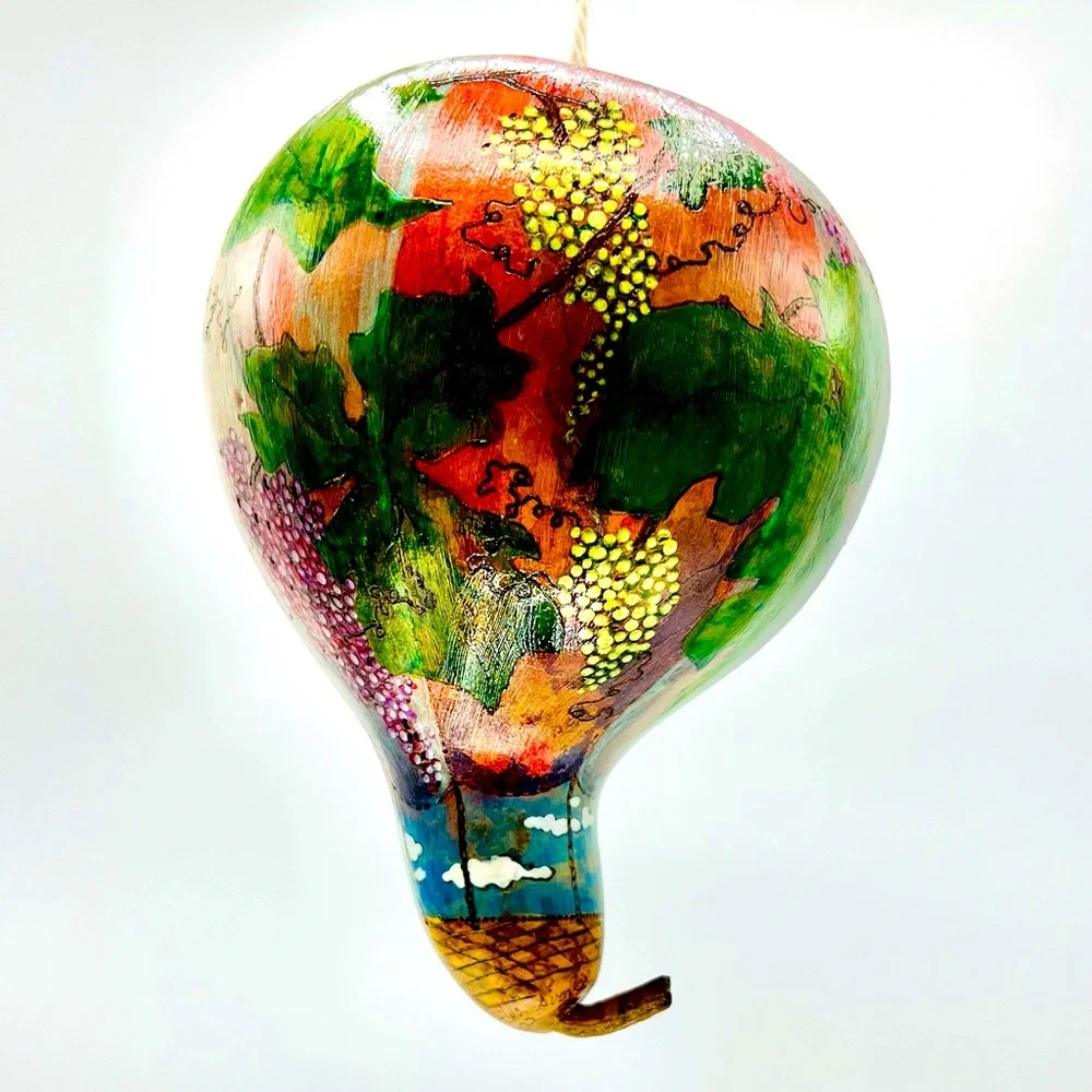 NEW Original Hot Air “ BALLOON of GRAPES ” Hand Crafted Gourd Art Wine Lovers - Picture 6 of 17